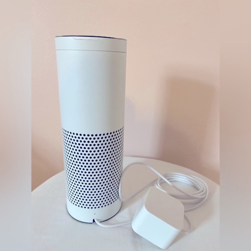 Amazon speaker 🔈 - Picture 3 of 3